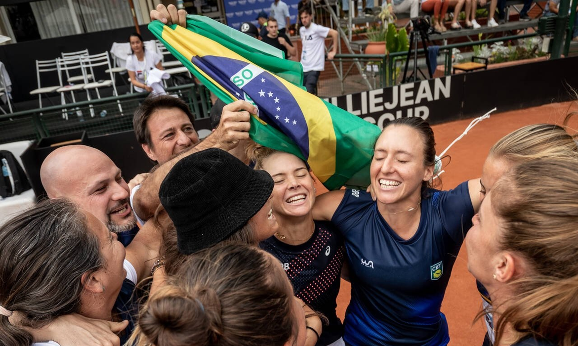 Tênis: Laura Pigossi faz 1º jogo do Brasil no Billie Jean King Cup - Acre  Agora 